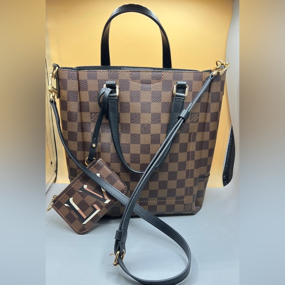 Sold. Authentic Louis Vuitton Belmont PM - Picture 3 of 8